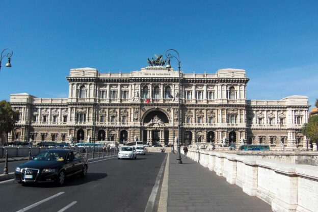 Ottocento Eclettico: i palazzi ministeriali dell'Agricoltura e delle Finanze, il Palazzo di Giustizia (Palazzaccio) - Schola Palatina
